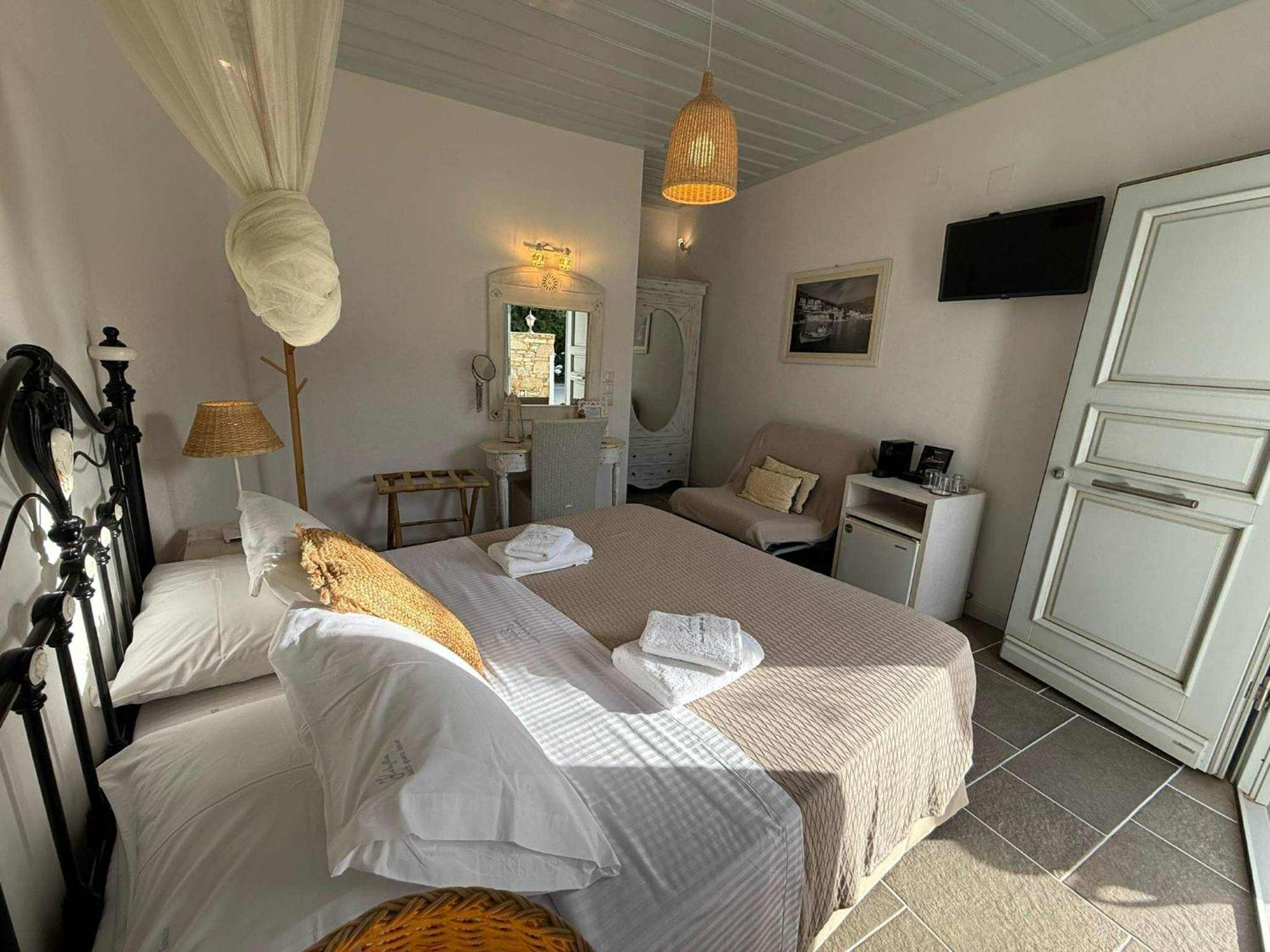 Kohylia Beach Guest House Platis Gialos  Exterior photo